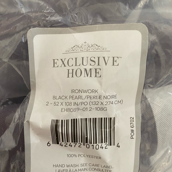 black out curtains - Picture 2 of 6